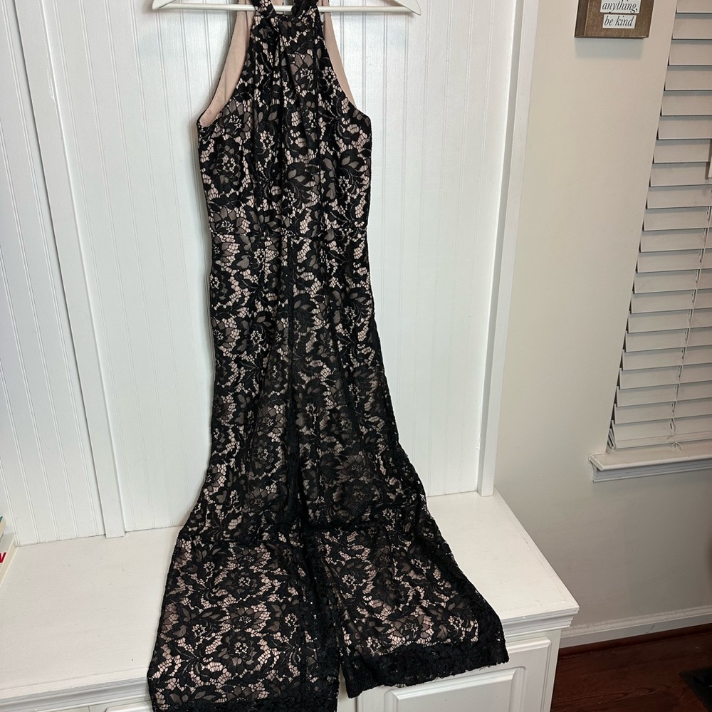 Julia Jordan Elegant Black Lace Jumpsuit - Picture 2 of 16